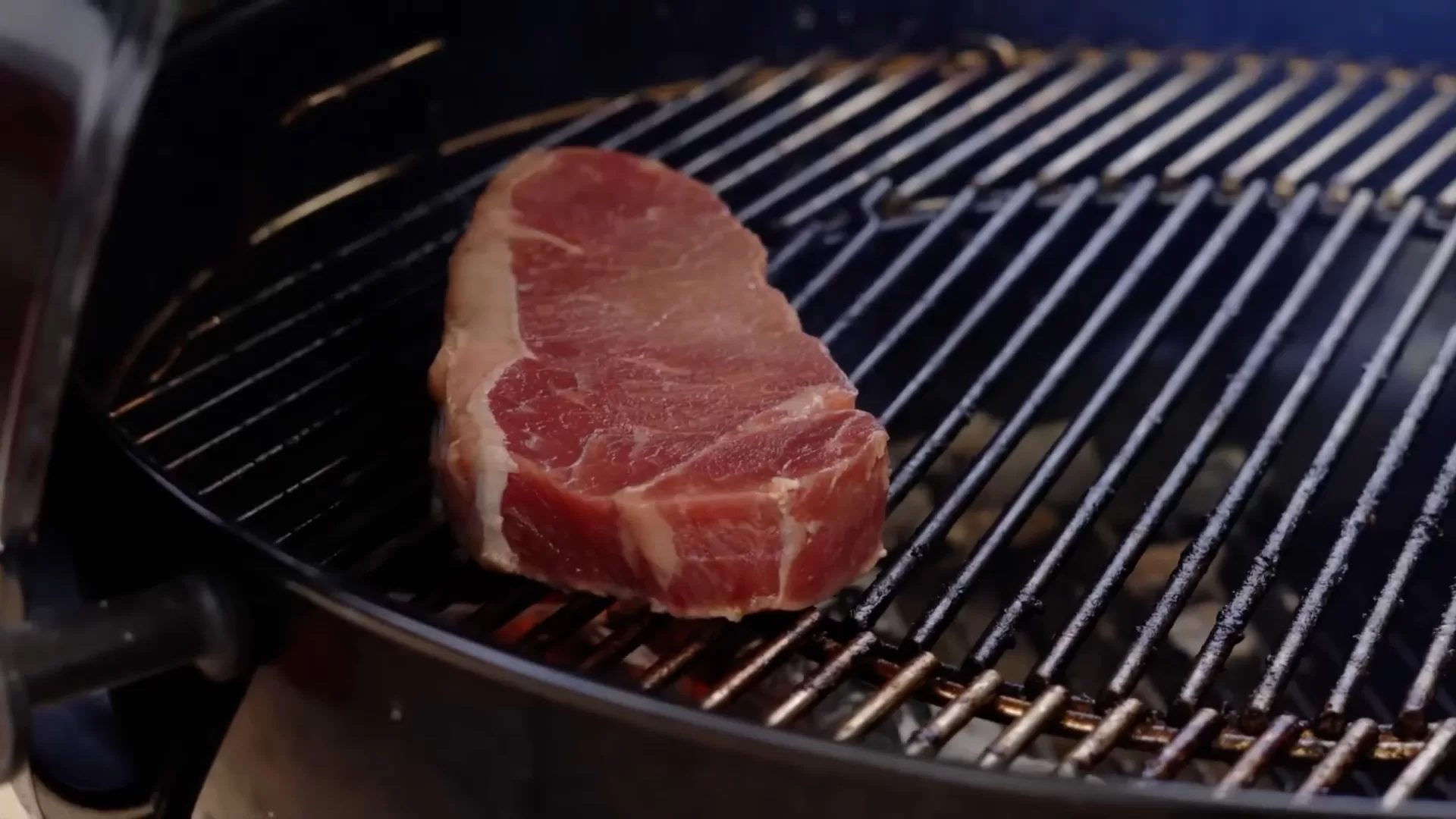 El secreto de la carne perfecta: por qué algunos chefs la ponen en agua hirviendo antes de la parrilla